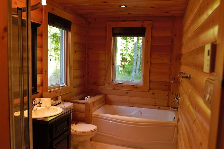 Selenia Lodge
