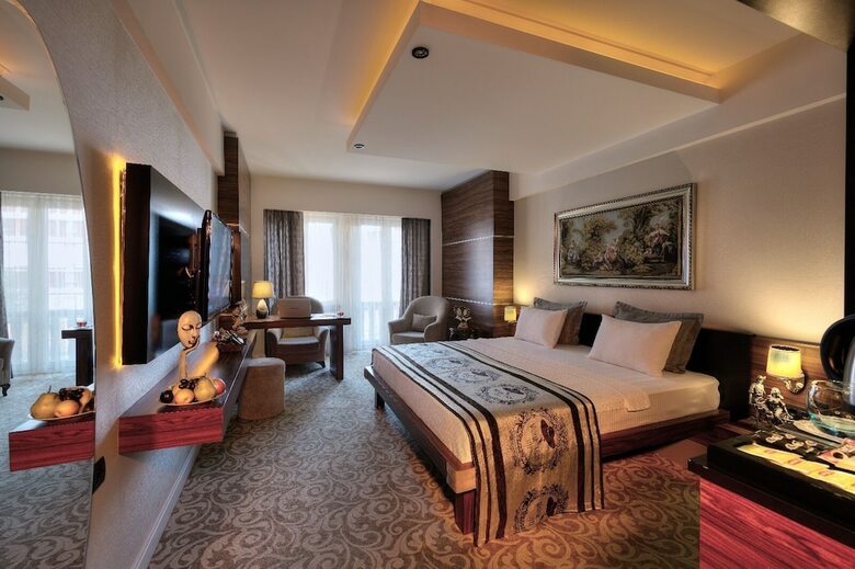Madame Tadia Hotel