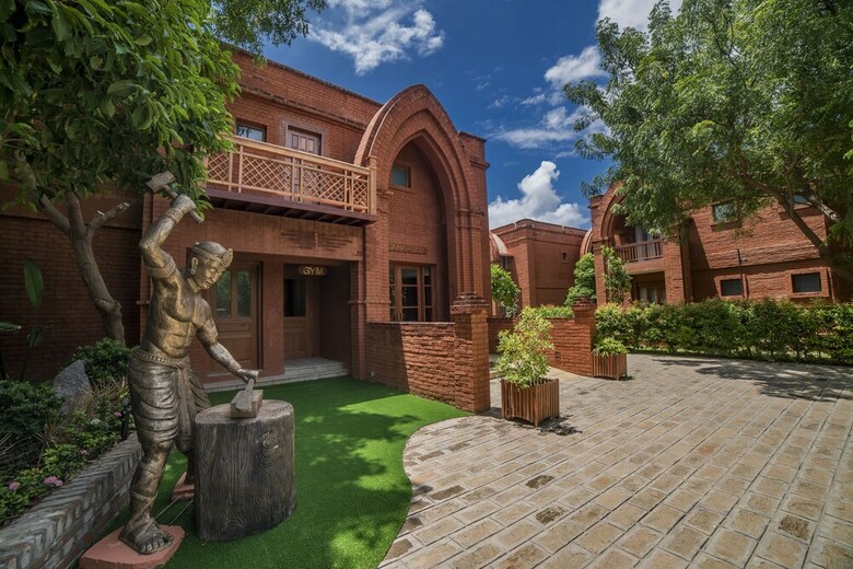 Heritage Bagan Hotel
