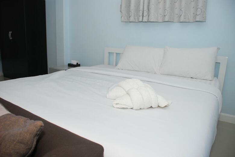 Hotel The First Residence