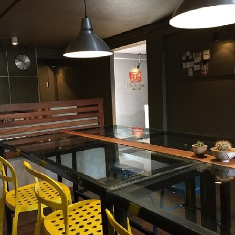 Hostal In A Box Hostel