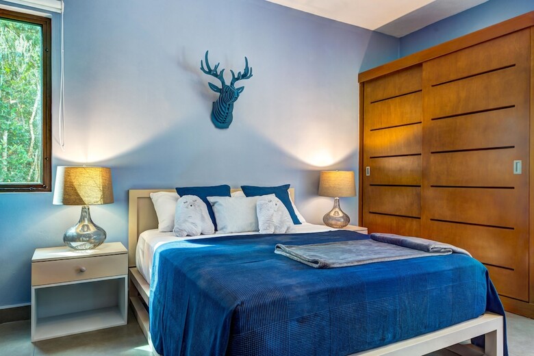 Villa Amore 4 Bedroom House Sleeps 8