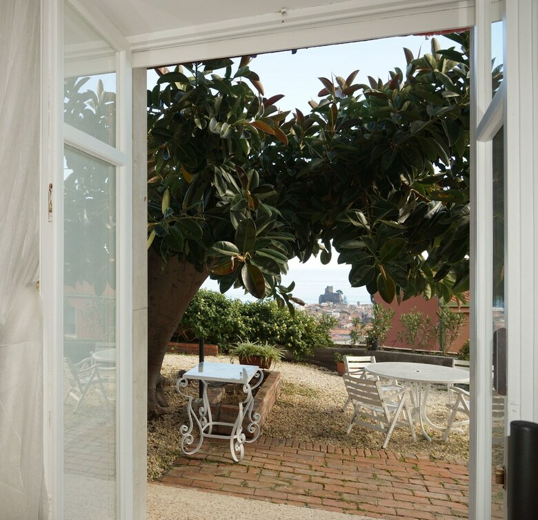Pupi Catania Etna B&B