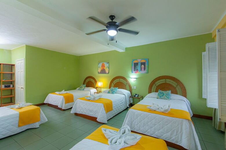 Hotel Santana