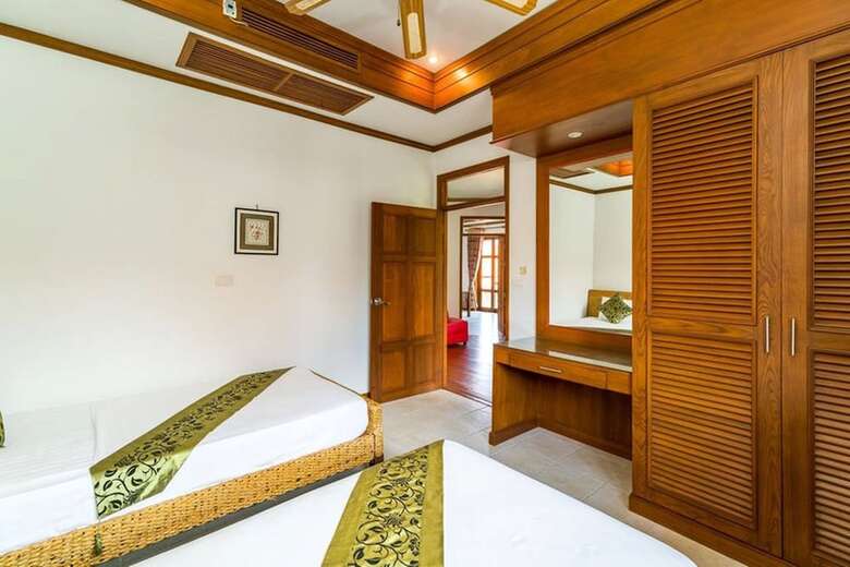 4 Br Villa On Beachfront Resort - Tg44