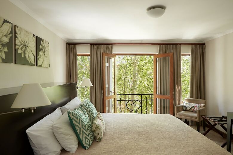 Bed & Breakfast Bayflowers Guesthouse