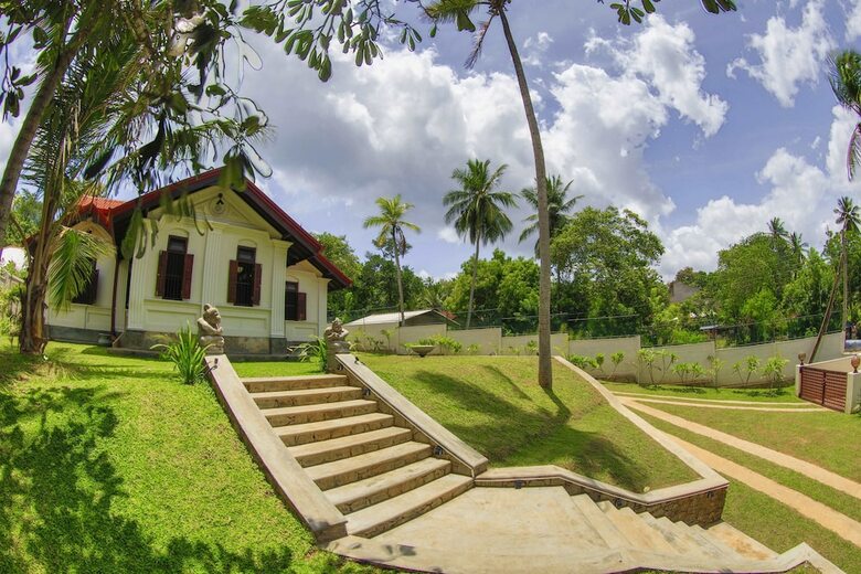 Arvani Villa