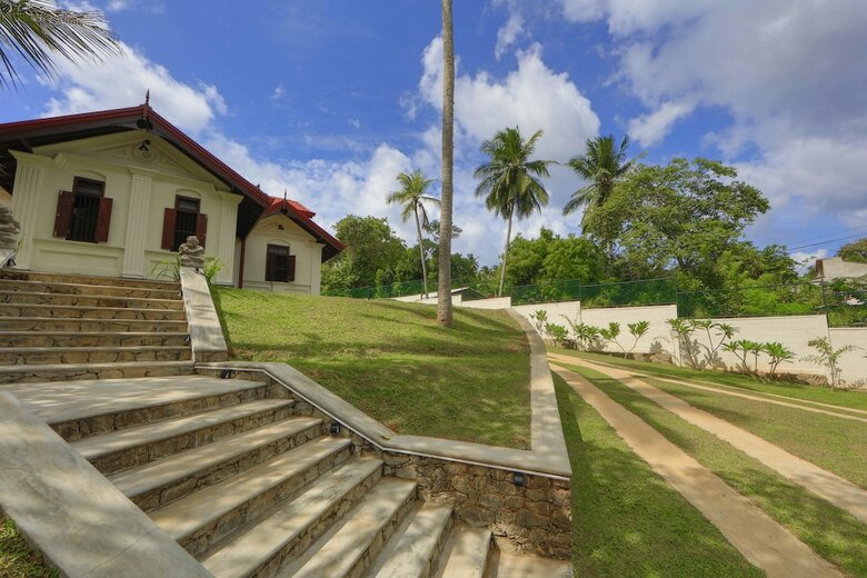Arvani Villa