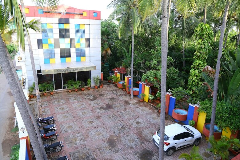 Hotel Soorya Beach Resort