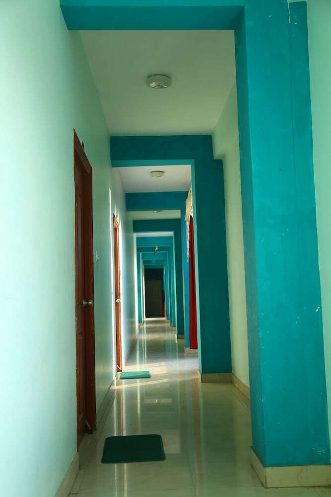 Hotel Soorya Beach Resort