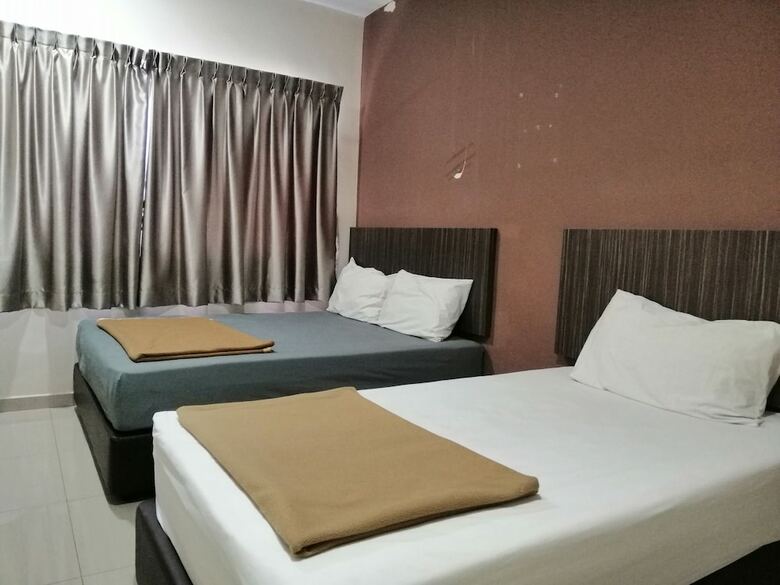 Oyo 89985 Js Hotel