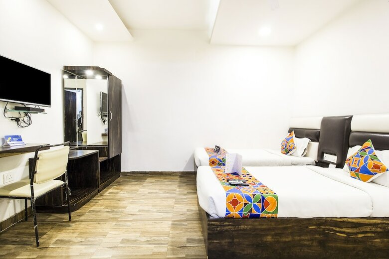 Fabhotel Travellers Inn Gomti Nagar