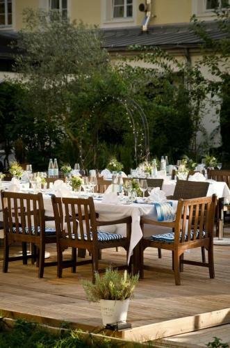 Schlosshotel Dom�ne Walberberg