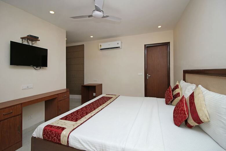 Oyo 9028 Hotel Blu Pebbles