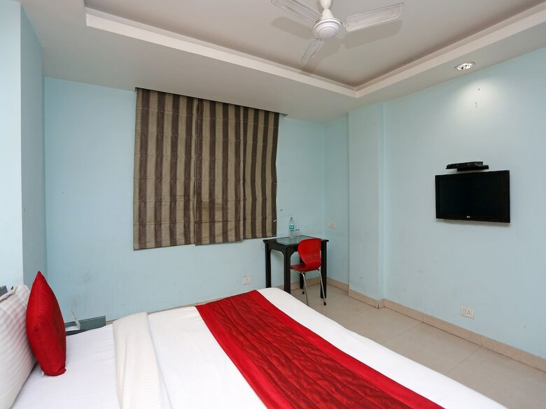 Oyo 6596 Hotel Flight Path