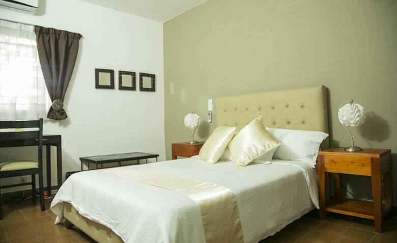 Hotel Villa Mango