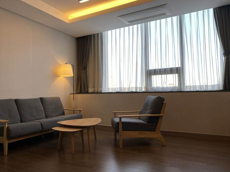 New Donghae Hotel