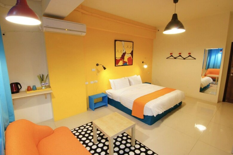 Hotel Pink Flatette