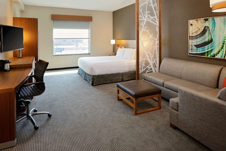 Hotel Hyatt Place Glendale / Los Angeles