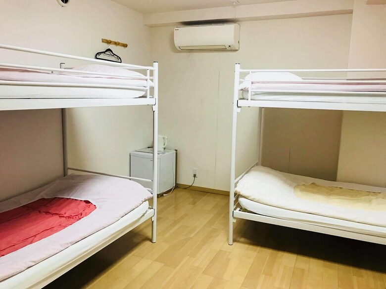Hostal Holiday View Inn - Hostel
