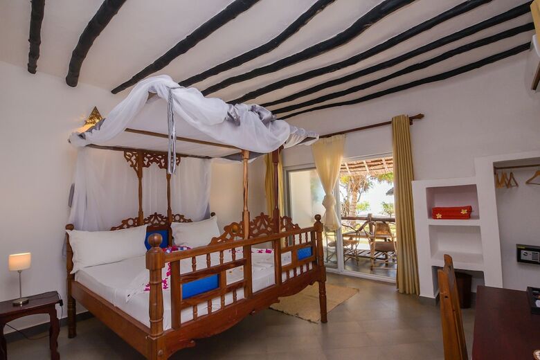 Hotel Tanzanite Beach Resort