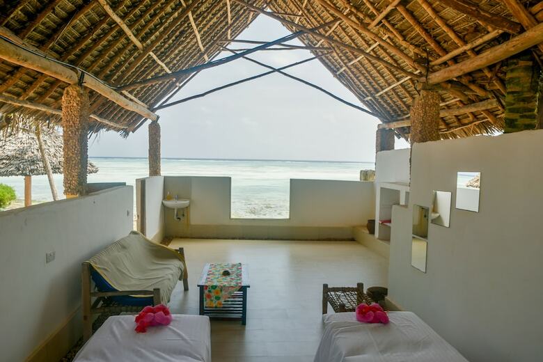 Hotel Tanzanite Beach Resort