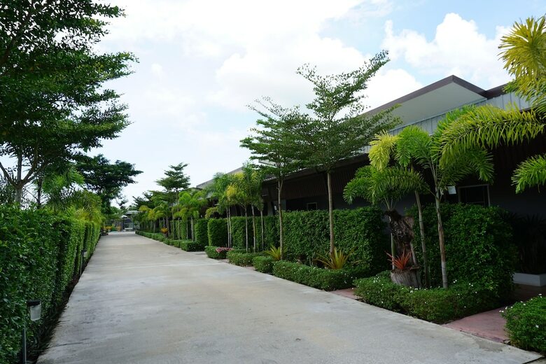 Hotel Heritage Tropical Resort @ Muang Nakhon