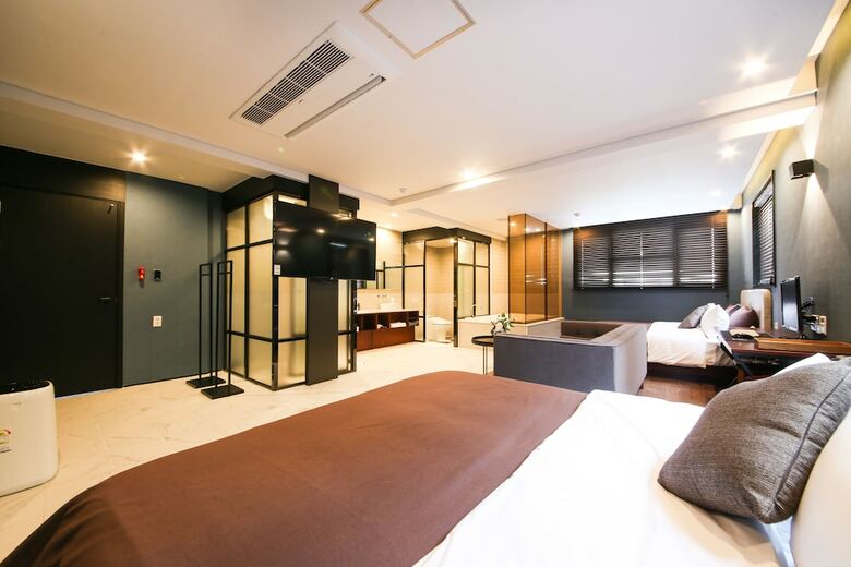 Brown Dot Hotel Yangjeong