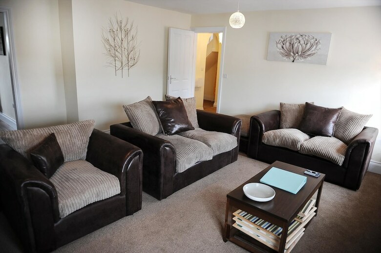 Bay Tree Apartments