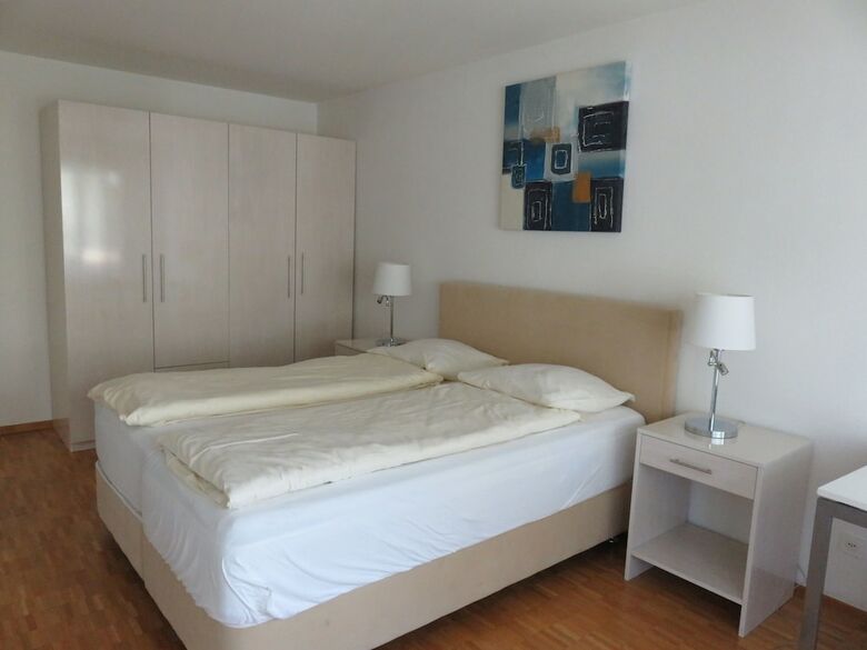 Apartamentos Swiss Star District 11