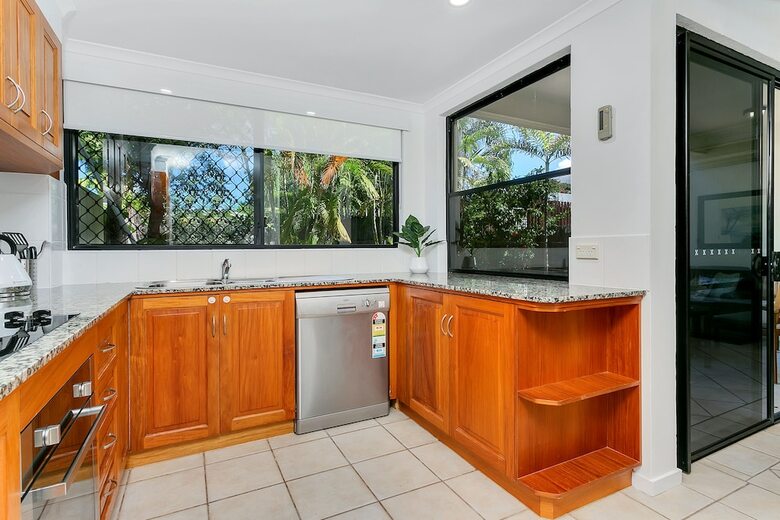 Palm Cove Retreat
