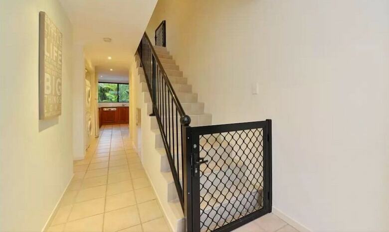 Palm Cove Retreat