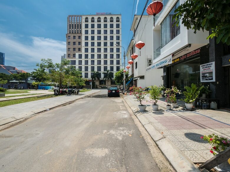Ha Noi Blue Hotel Da Nang