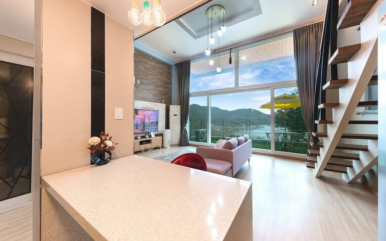 River View Pension