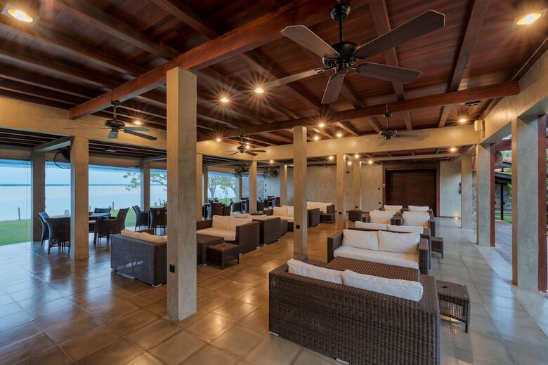 Hotel Arie Lagoon