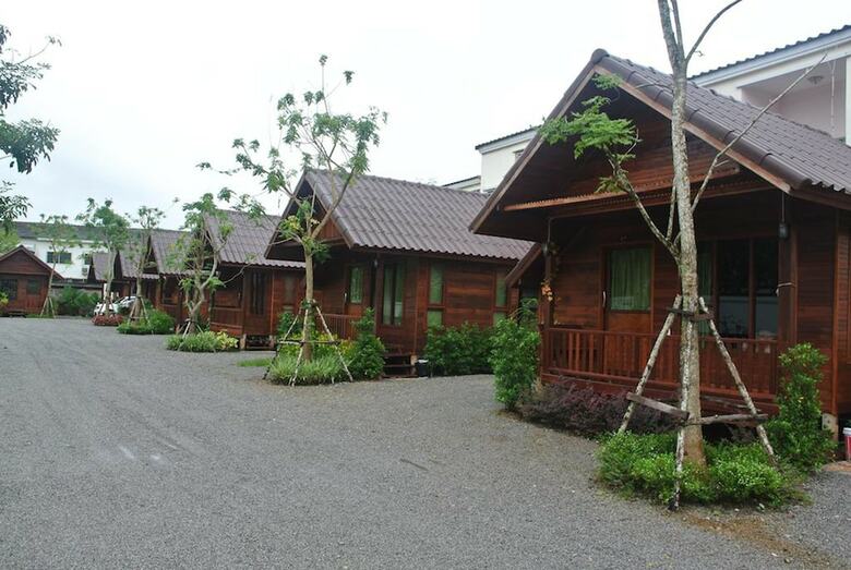Hotel Ruenthong Resort Surat Thani
