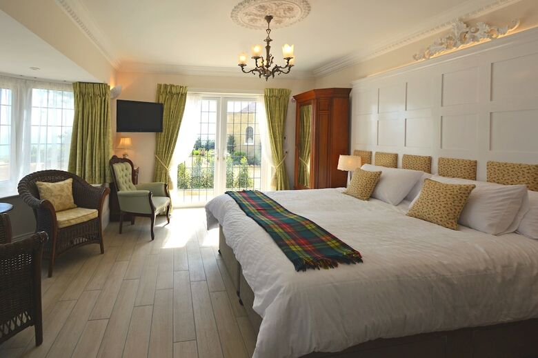 Hotel Haven Hall