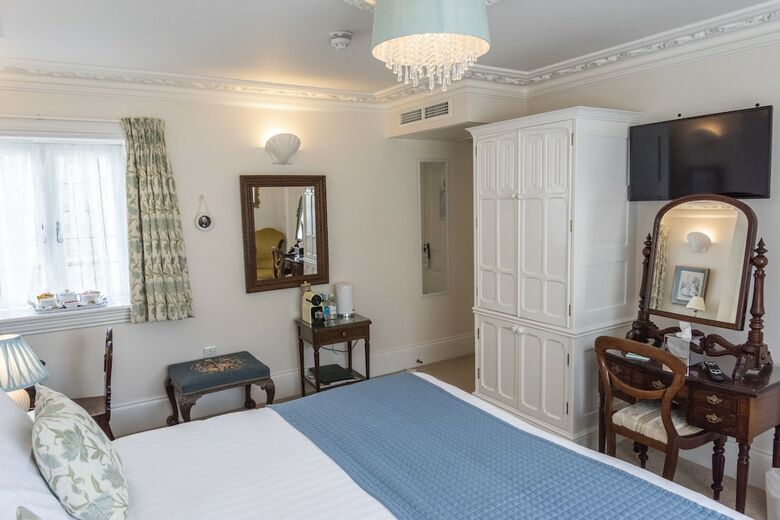 Hotel Haven Hall