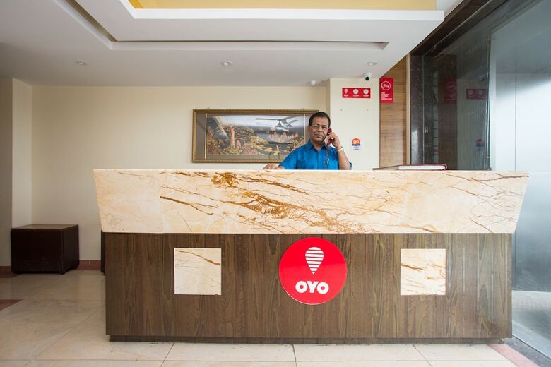 Oyo 7154 Hotel Highland Residency
