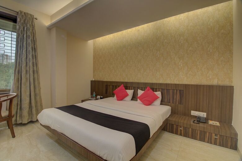 Oyo 7158 Hotel Kushala Executive Inn