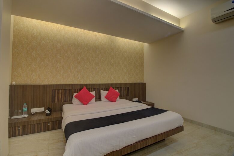 Oyo 7158 Hotel Kushala Executive Inn