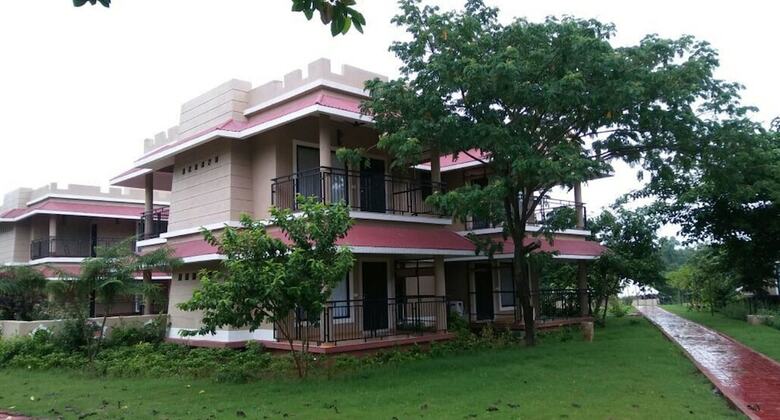 Hotel Sterling Kanha