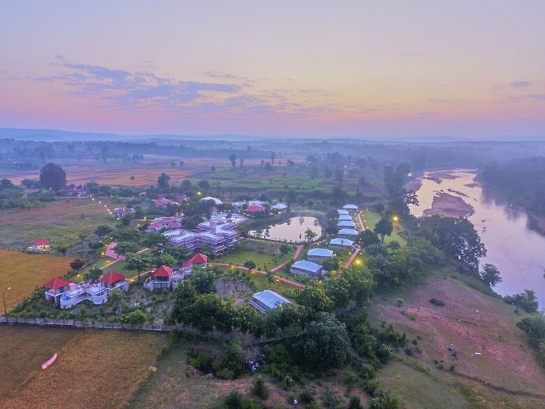 Hotel Sterling Kanha