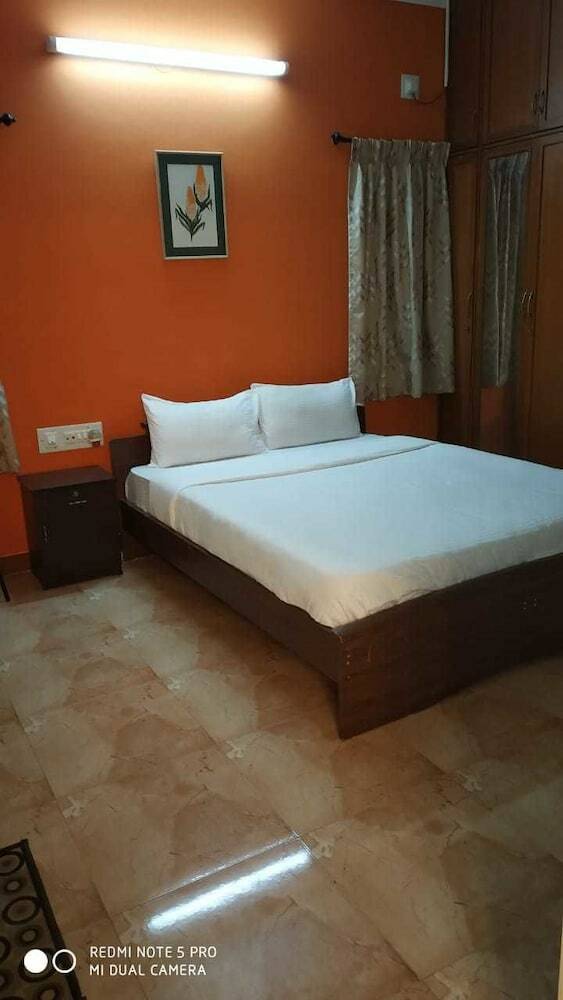 Hotel Catalyst Suites-yeshwanthpur