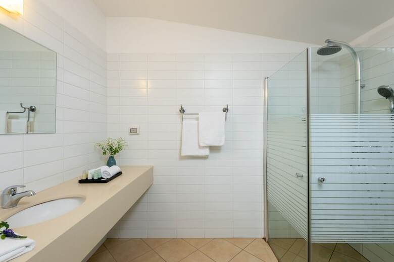Erettz Dafna Travel Hotel