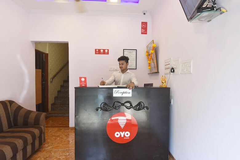 Oyo 8685 Hotel Stayland