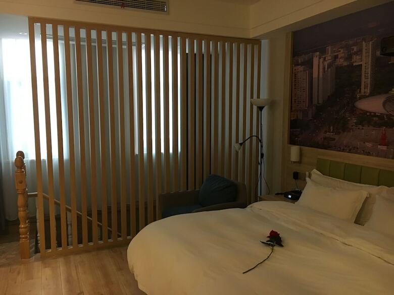 Hotel Ibis Styles Nt Shimao Plz