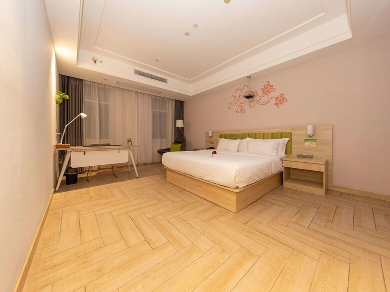 Hotel Ibis Styles Nt Shimao Plz