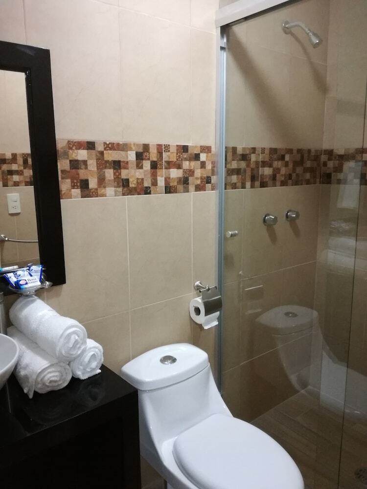 Hotel Y Plaza Jalpan