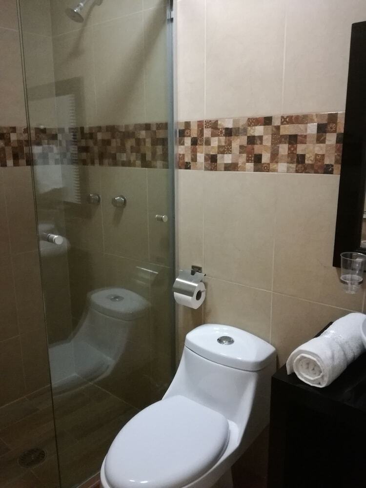 Hotel Y Plaza Jalpan